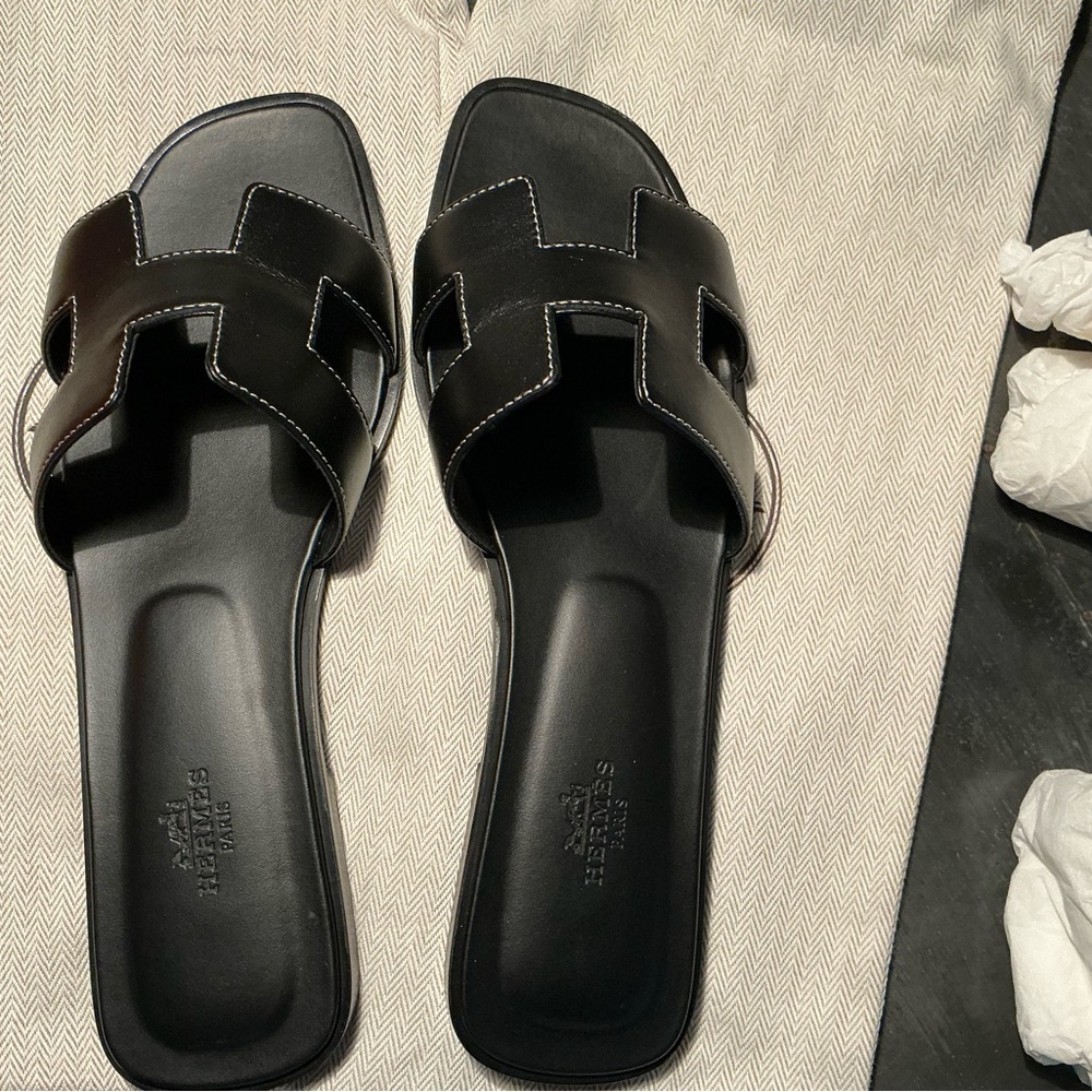 ‼️Authentic Hermès Oran Black Leather Slide Sandals EU39.5 - Picture 3 of 8